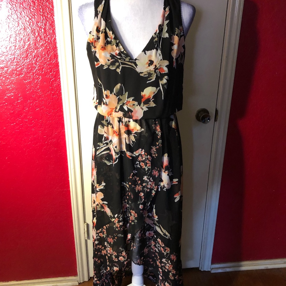 White House Black Market Maxi High-Low Sleeveless Floral Dress - Picture 4 of 12